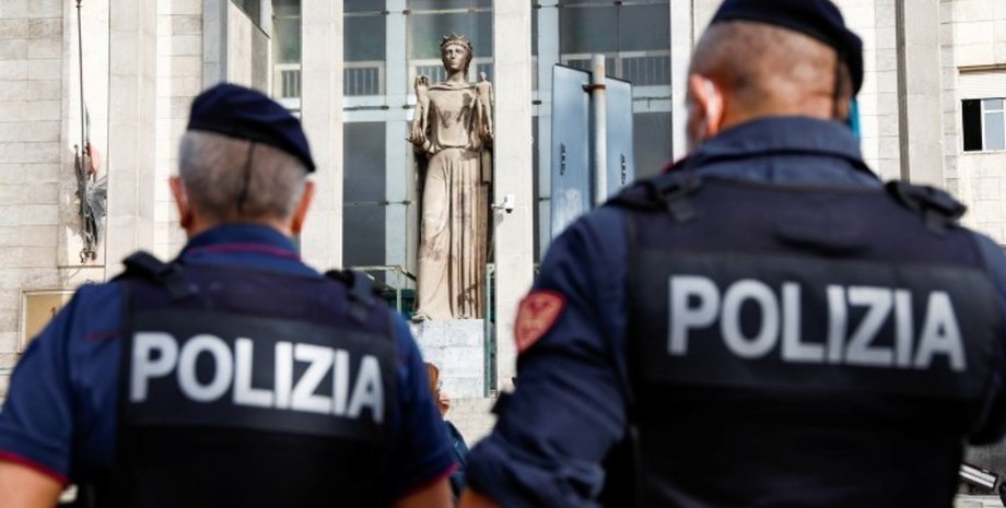 Полиция в Италии, сотрудники полиции, Рим, банда пенсионеров, вооруженное ограбление, почтовое отделение, скрылись с деньгами