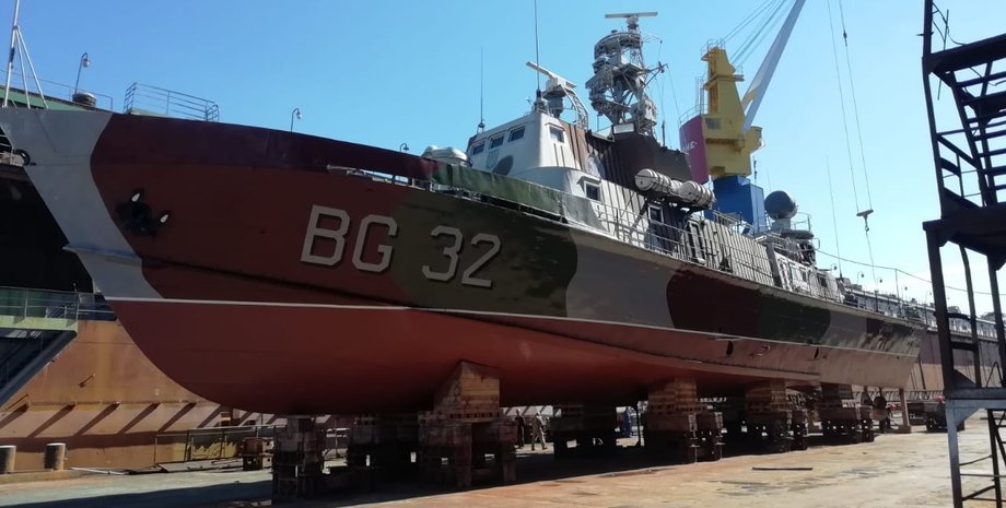 Пограничный сторожевой корабль "Донбасс", Россия, Новороссийск, Мариуполь, кража