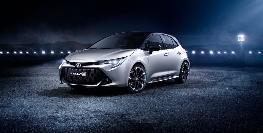 Хетчбек Toyota Corolla