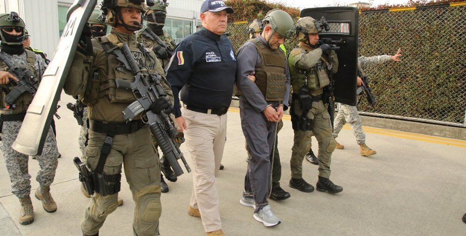 Даріо Антоніо Усуґа, Отоніель, колумбія, наркоторговець, картель, екстрадиція, Gulf Clan, клан затоки