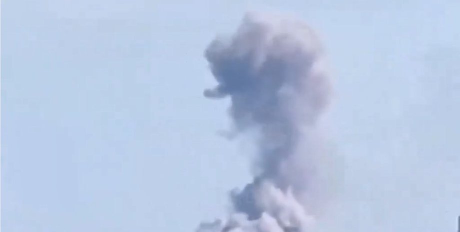 Дым Луганск, Луганск попадание, Луганский машиностроительный завод, Луганск координаты, Луганск координаты, Луганск Storm Shadow