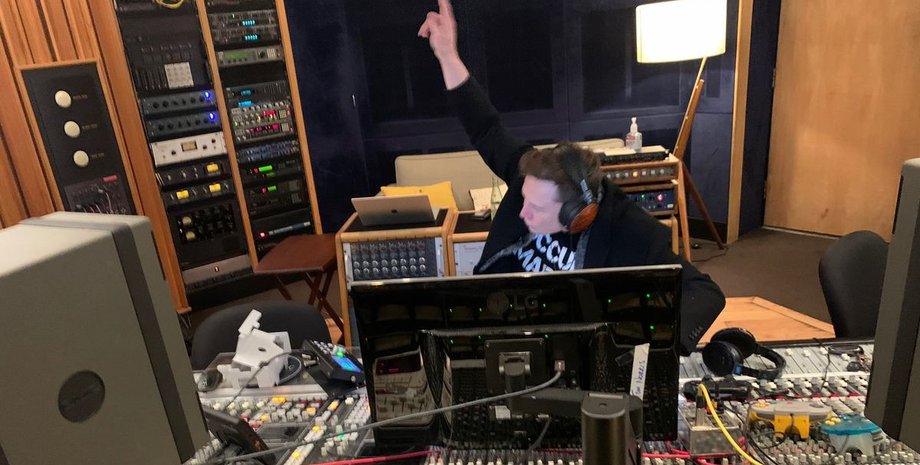 Илон Маск, бизнесмен, трек, песня, технология, NFT,