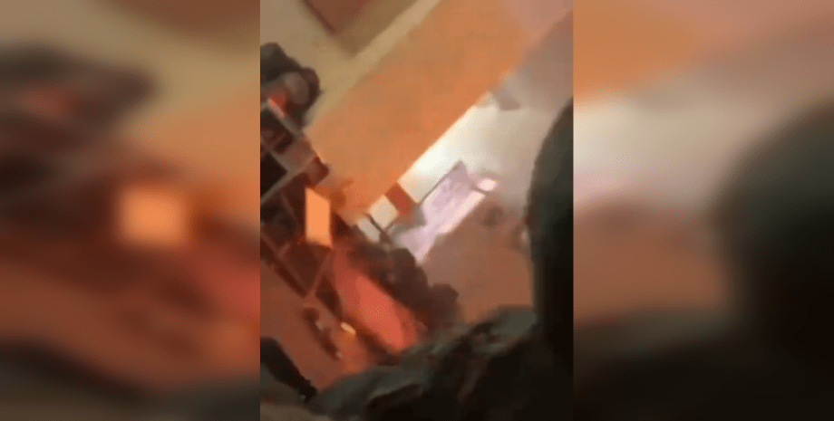 Момент удару по казармі в місті Шуя Шуя, удар по Шуї, казарма в Шуї, атака на Шую, розташування бригади, удар по казармі в Шуї, відео удару по Шуї