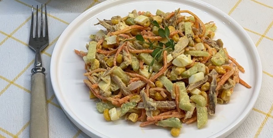 салат с курицей салат с курицей