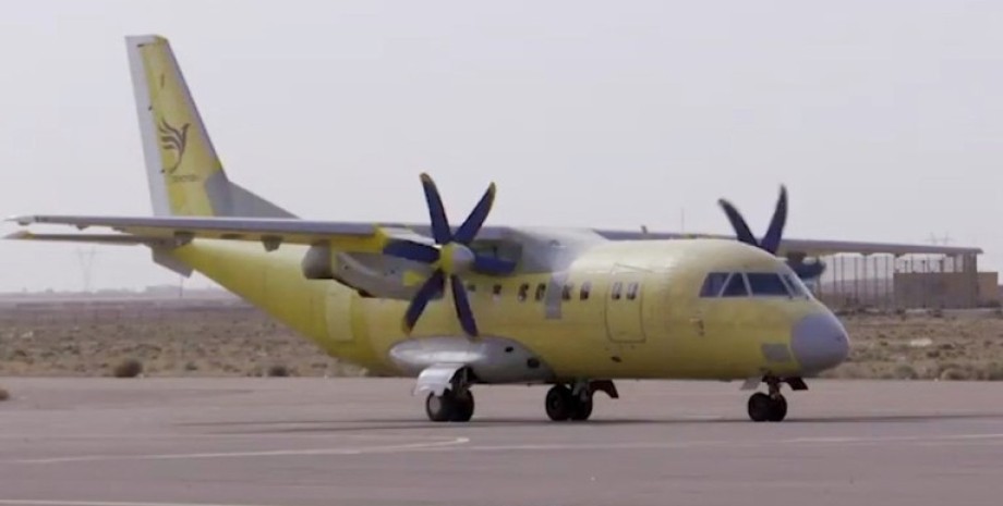 Иранский самолет Simorgh