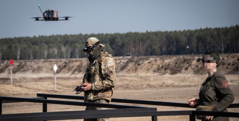 Українські дронарі можуть забезпечити безпеку суден у Ормузі