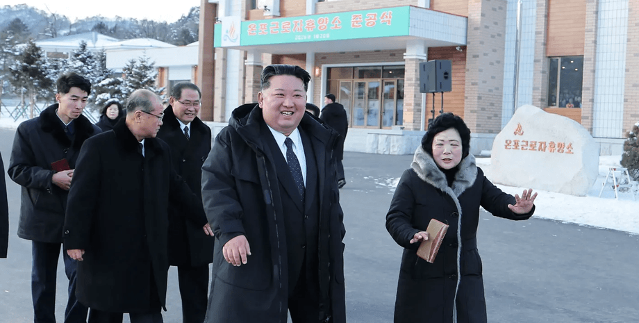 Кім Чен Ина Кім Чен Ина, диктатор