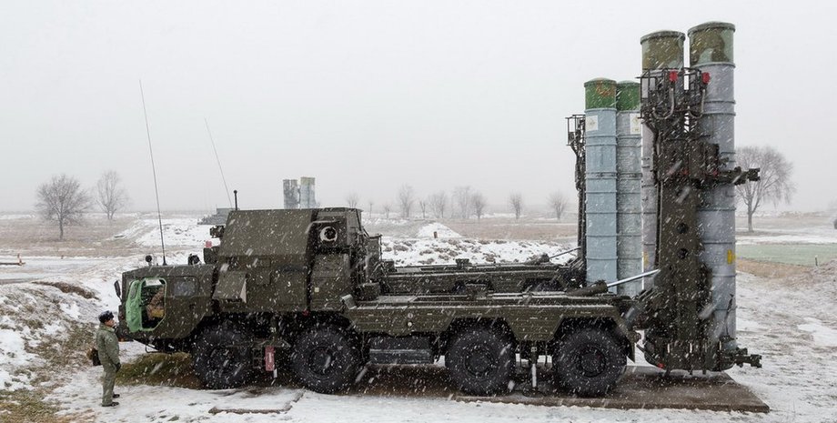 Зенітно-ракетний комплекс С-300