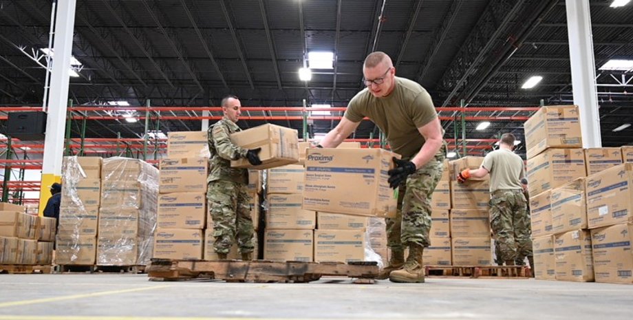 военная помощь США