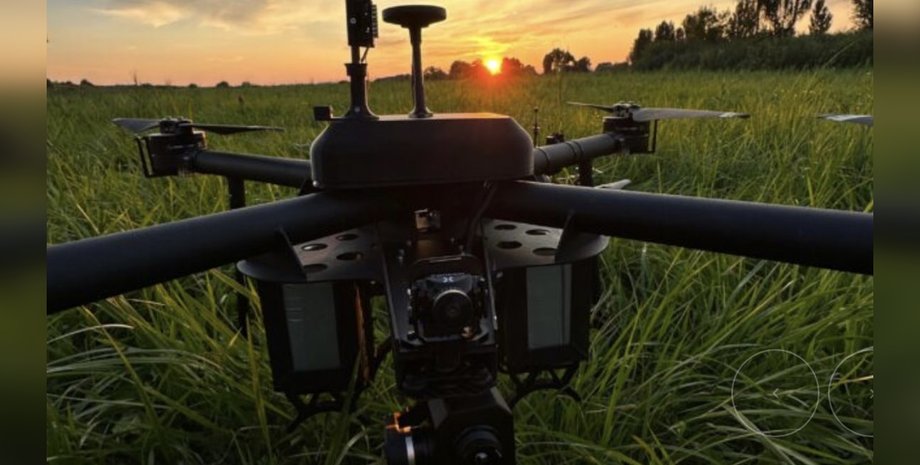 Fury, коптер, бомбер