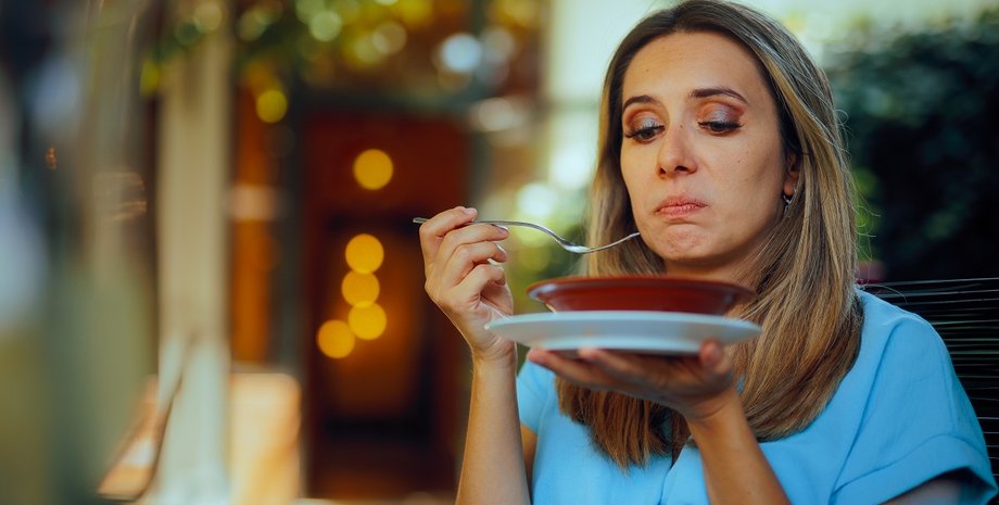 девушка ест, прием Ozempic