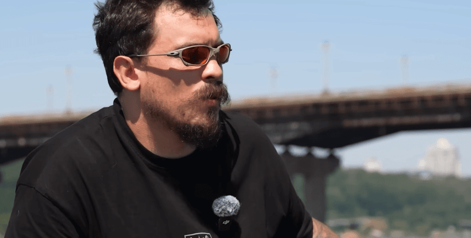 Доброволец предлагает снизить мобилизационный возраст