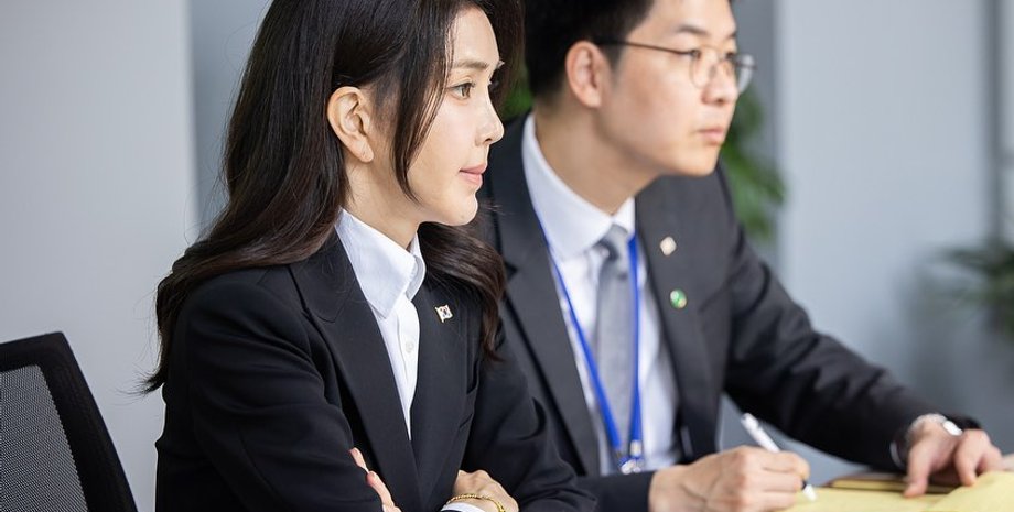 Ким Кон Хи, первая леди, Южная Корея