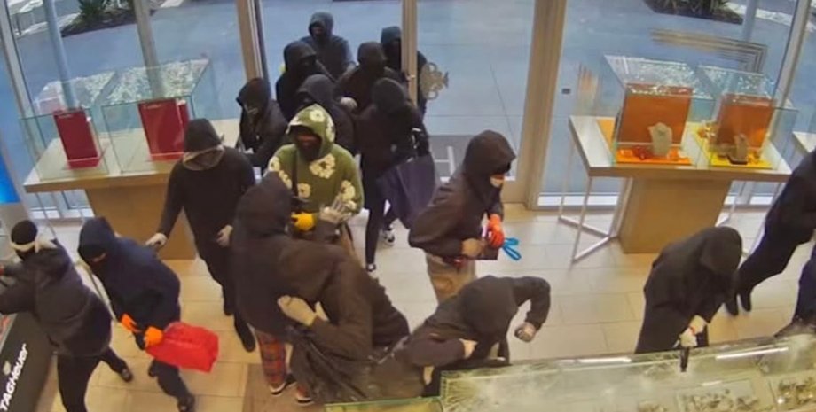 Нові друзі Оушена: зухвале пограбування ювелірної крамниці потрапило на камери