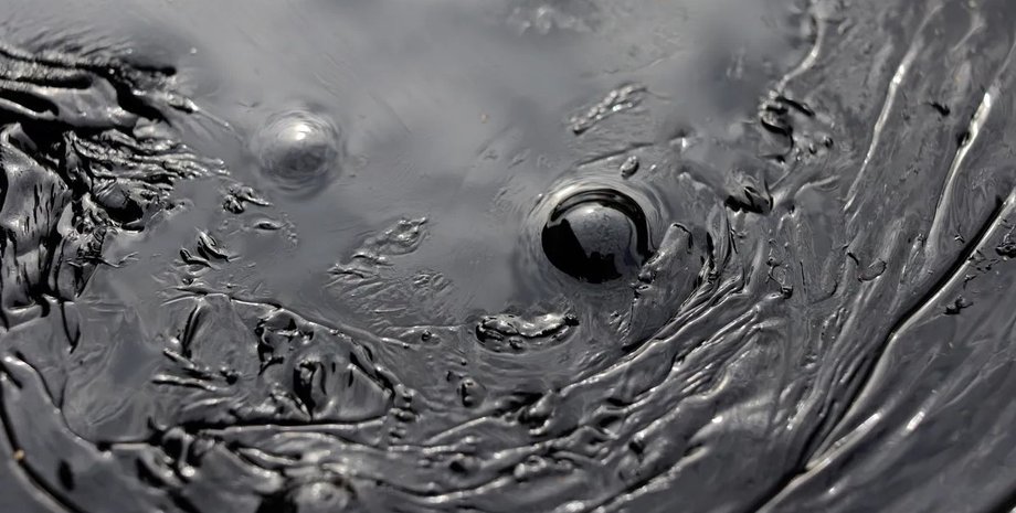 чорний слиз, чорна пляма