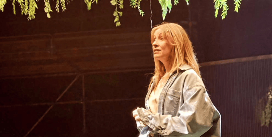 Елена Кравец, моноспектакль Можно я просто посижу, квартал 95, театр франка, спектакль олены кравец билеты