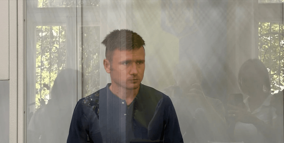 Алексей Пономарев Бывший учитель Алексей Пономарев подозревается в убийстве двух подростков