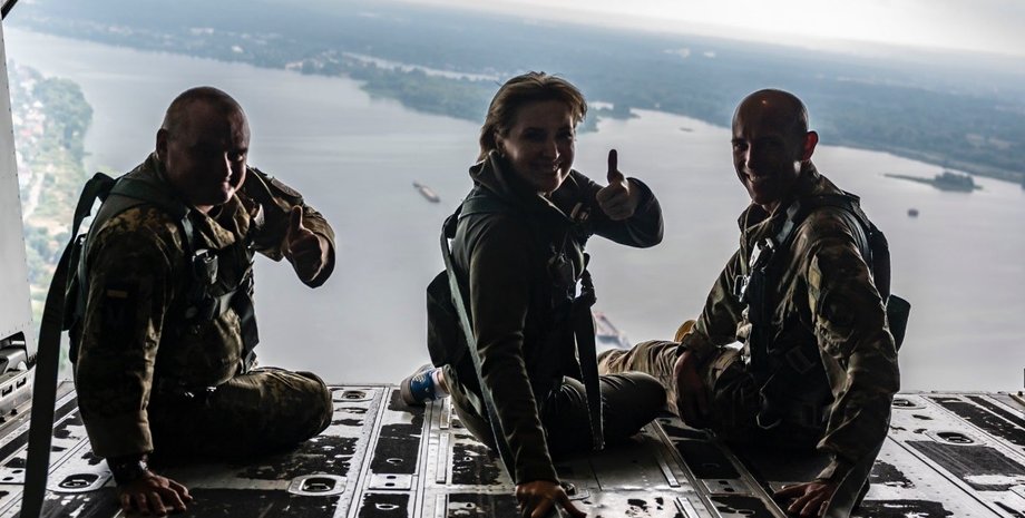 Київ, США, військовий літак,