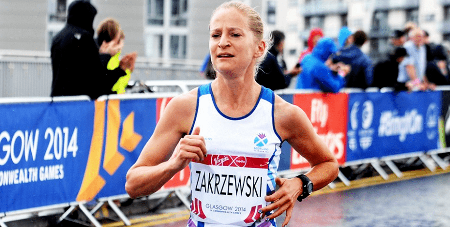 Спортсменку дисквалифицировали на 1 год, спортсменка, подвезли на машине, комиссия, Джоасия Закржевски, бежала марафон,
