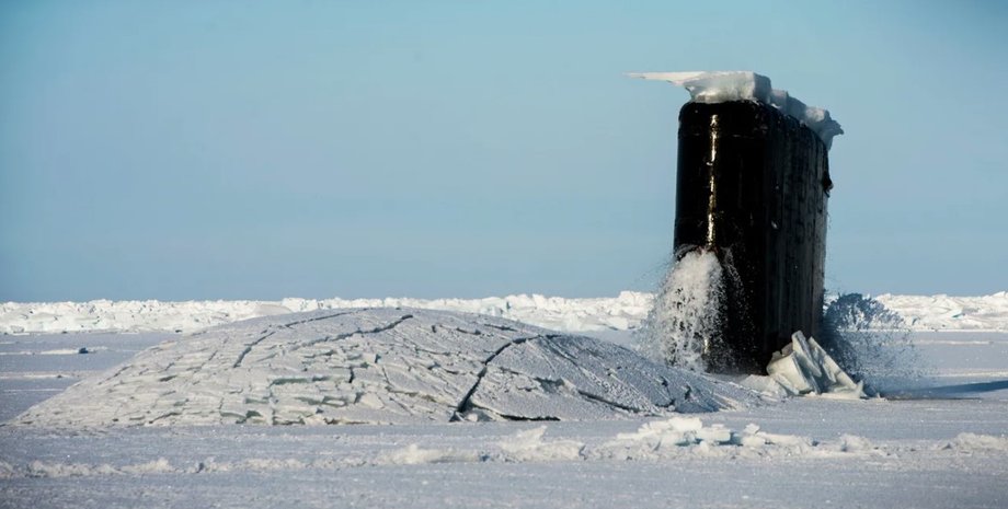 Човен ВМС США в Арктиці
