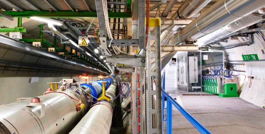 большой адронный коллайдер, нейтрино