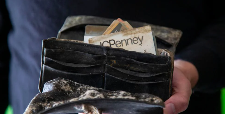 Знахідки, капсула часу, гаманець, США, удача, повернення загублених речей, курйози, фото