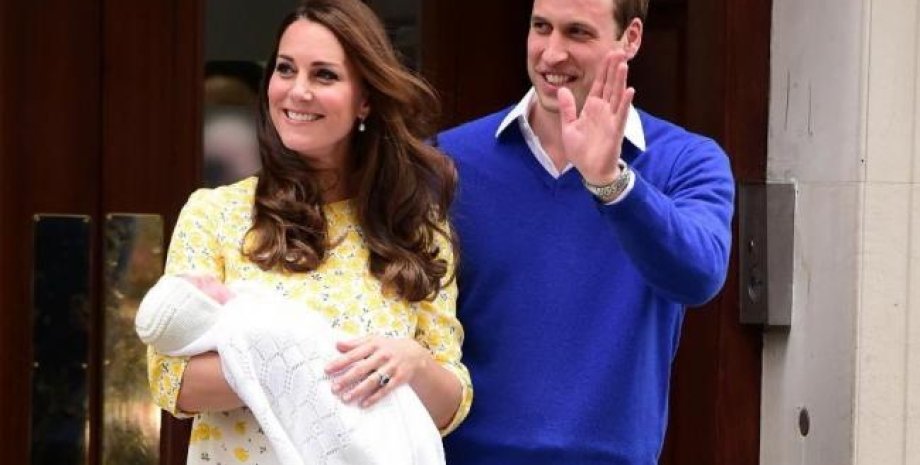 Принц Уильям и Кейт Миддлтон с новорожденной дочерью / Фото: Press Association