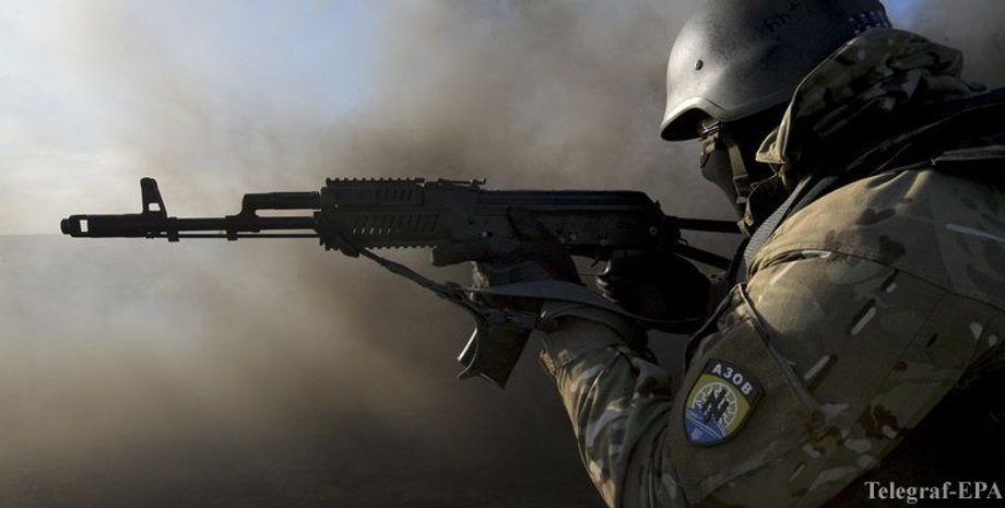Боец полка "Азов" / Фото: Telegraf-EPA