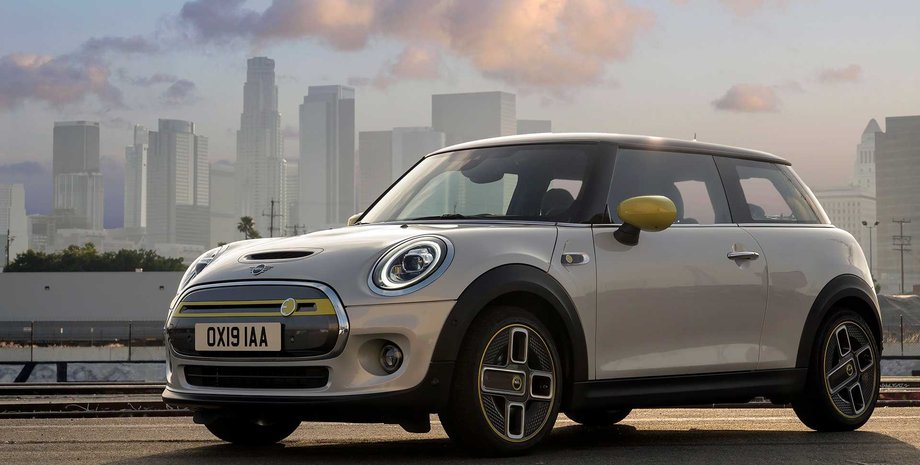 Электрокар Mini Cooper SE