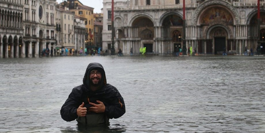 місто, повінь, вода, місто йде під воду