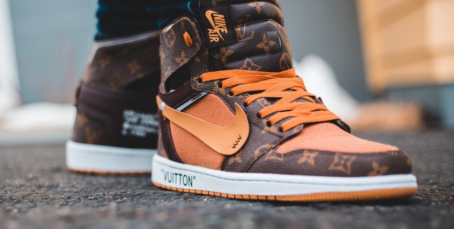 Brown Nike Air Jordan 1 Shoes