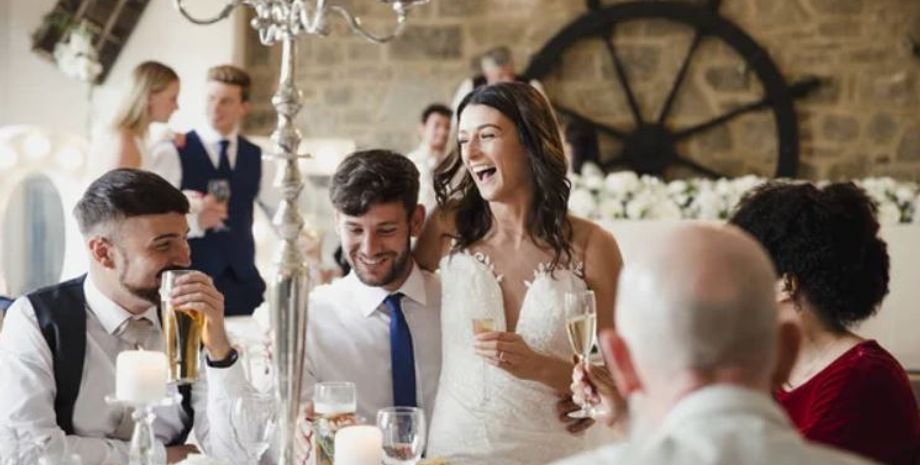 свадьба 2025, правила свадьбы, этикет на свадьбе, чего нельзя делать на свадьбе, что дарить на свадьбу, что дарить на свадьбу