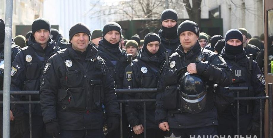 Українські поліцейські, поліція, форма