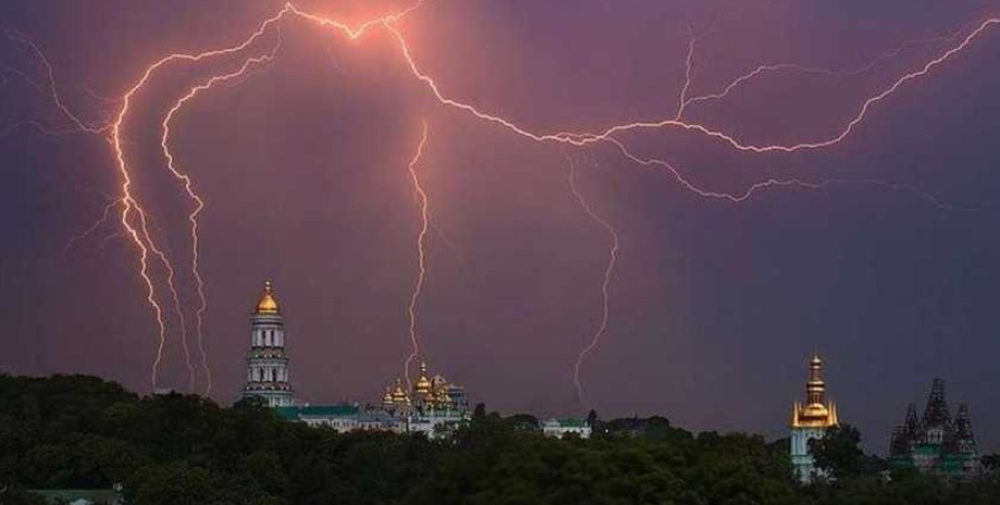 Прогноз погоды в Украине, гроза