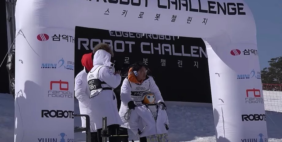 Скриншот: Minirobot Corp / YouTube