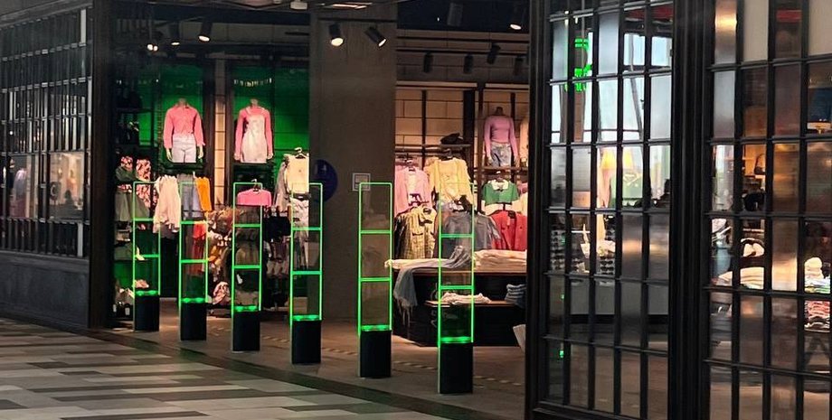 переименование магазинов в РФ, переименование магазина, ТРЦ в РФ