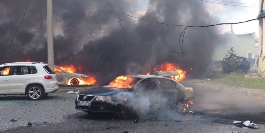 Харків оглянув 24 липня Харків, обстріл Харкова, обстріл Харкова 24 липня, горить авто