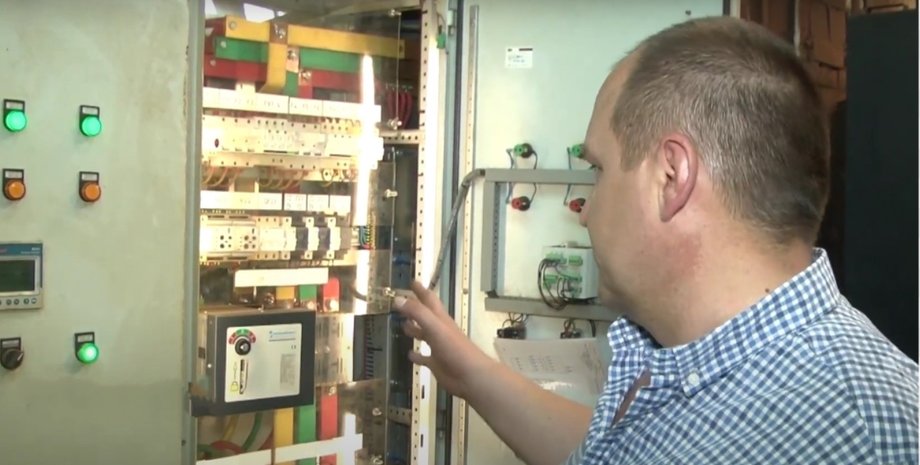 Завод, підприємство, відключення світла, фото