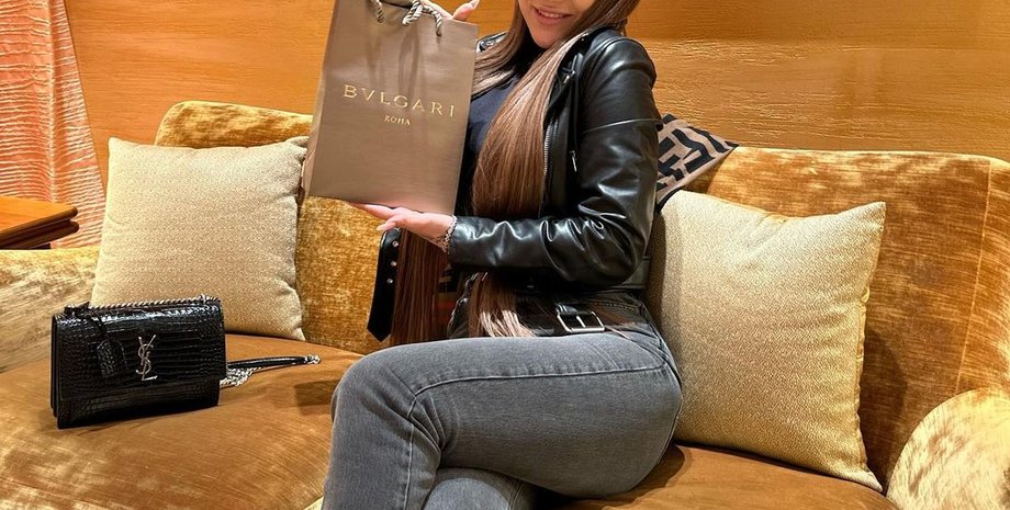 Блогерка Юля Верба з каблучкою від Bulgari за 25 000 євро