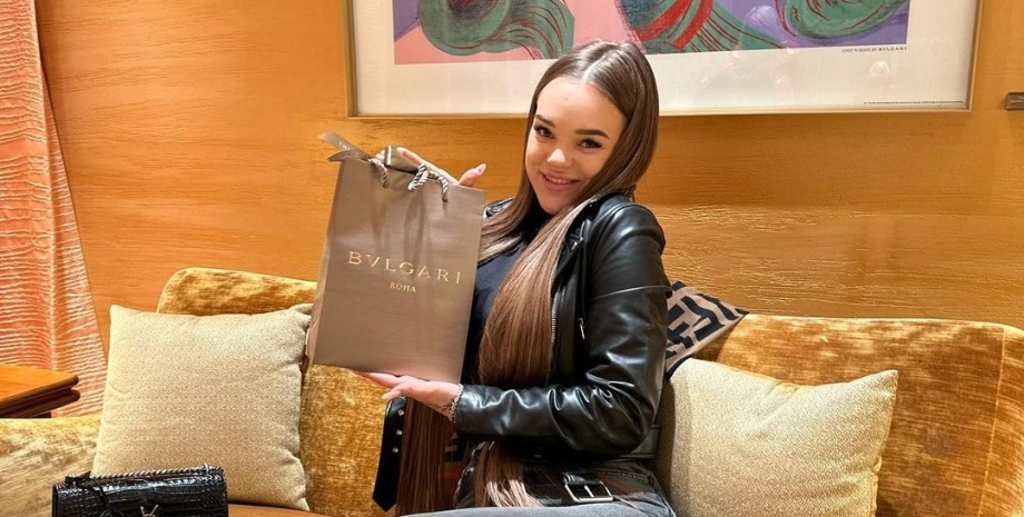 Юля Верба Блогерка Юля Верба з каблучкою від Bulgari за 25 000 євро