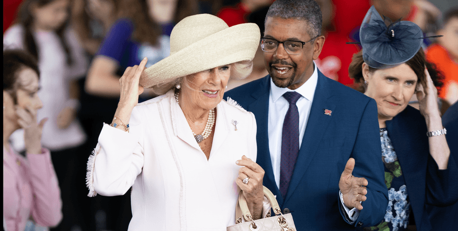 Королева Камилла, принцесса Диана, король чарльз, сумка диор, Lady Dior, королевская семья британии