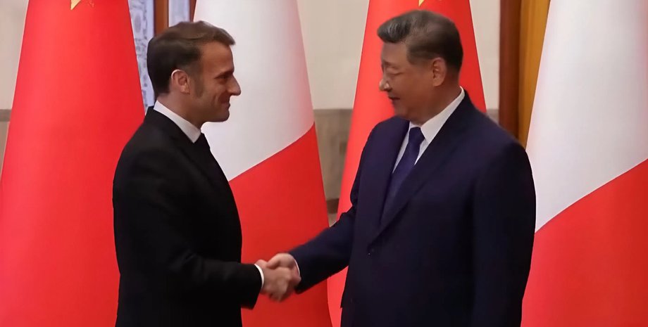 Макрон прибув на зустріч із Сі Цзіньпінем