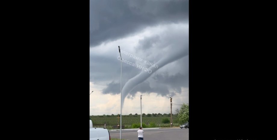 новости одесса, смерч одесса, дождь одесса, молния сожгла дом одесса