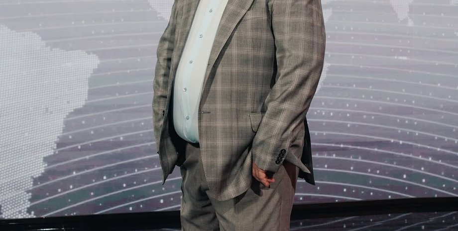 Николай Луценко вернулся к роли ведущего программы Миколина погода