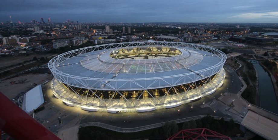 London Stadium, Лондонский стадион, солнечные панели, фото