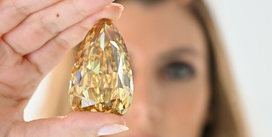 Желтый бриллиант, золотая канарейка, крупнейший в мире бриллиант, самый большой бриллиант