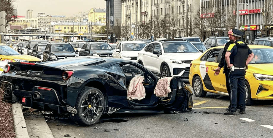 Авто Navai після ДТП, наслідки