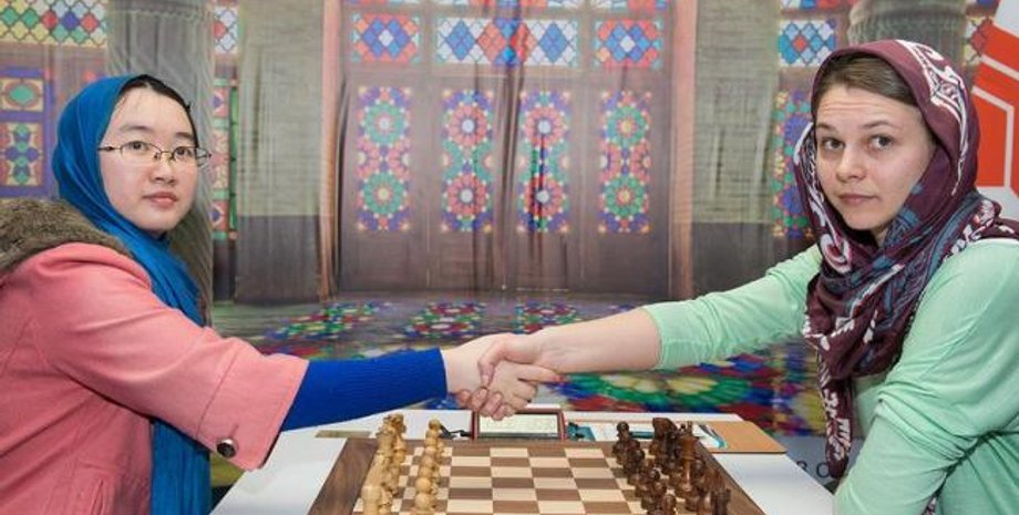 Анна Музычук и Тань Чжунъи / Фото: tehran2017.fide.com