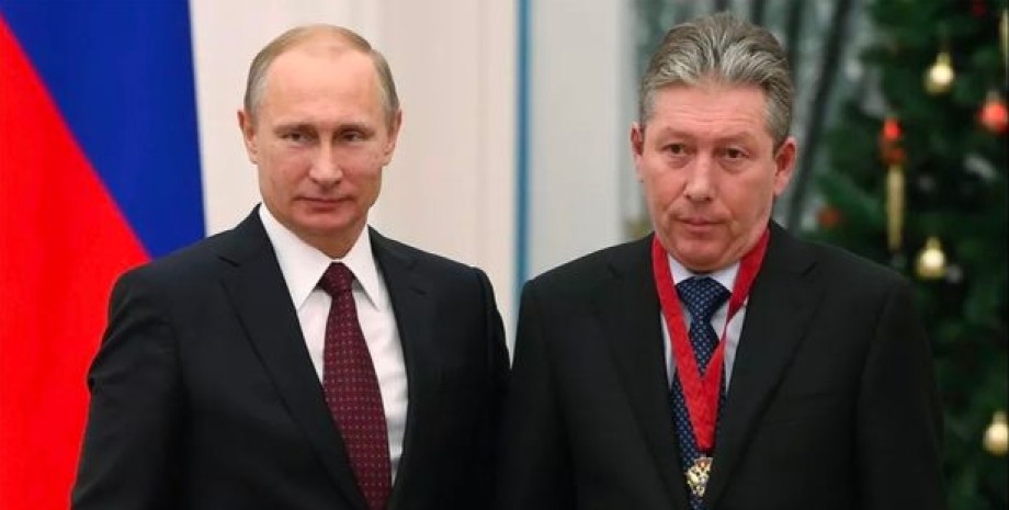 Президент РФ Владимир Путин и Равиль Маганов, глава "Лукойла".