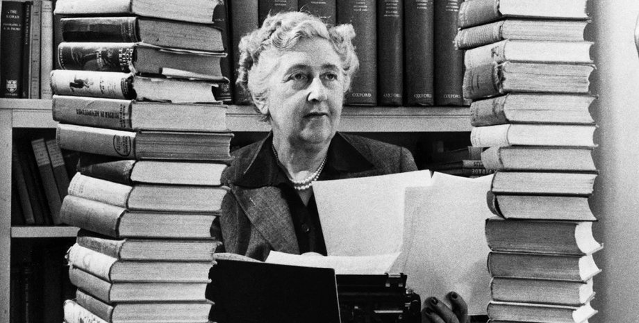 Першою публікацією романістки Агати Крісті насправді був вірш